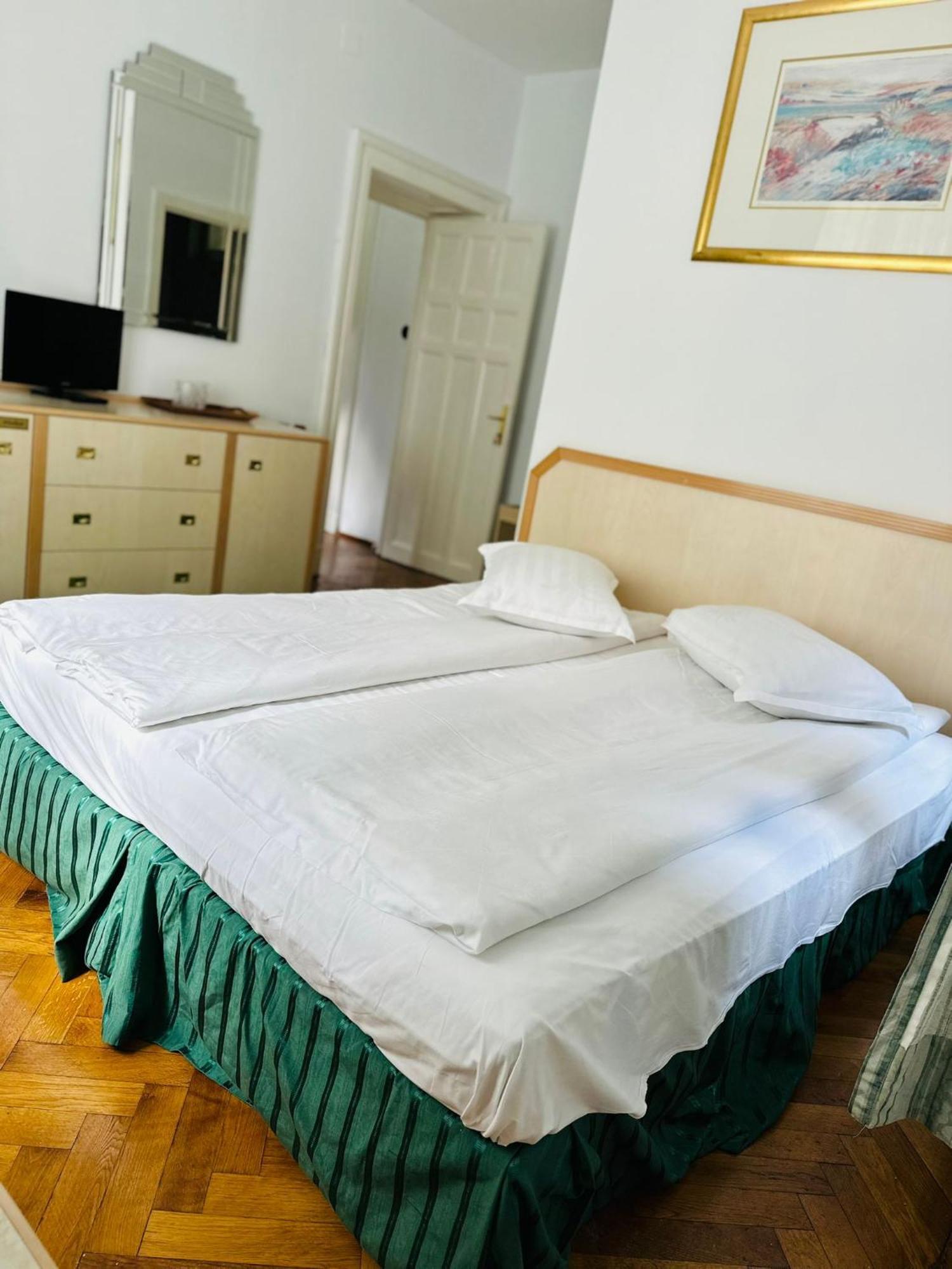 Bed and Breakfast Rapsodia Sinaia Exteriér fotografie