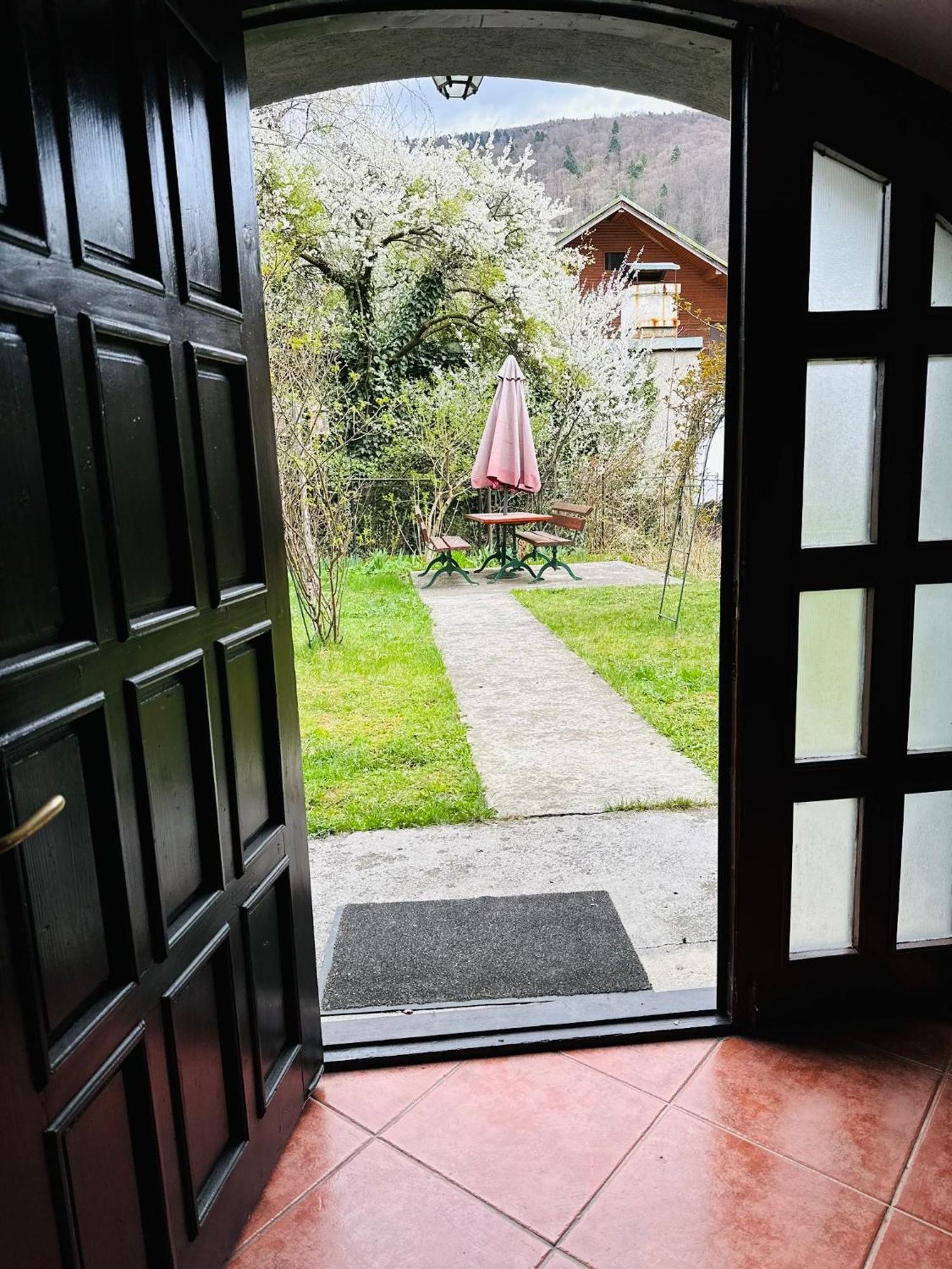 Bed and Breakfast Rapsodia Sinaia Exteriér fotografie